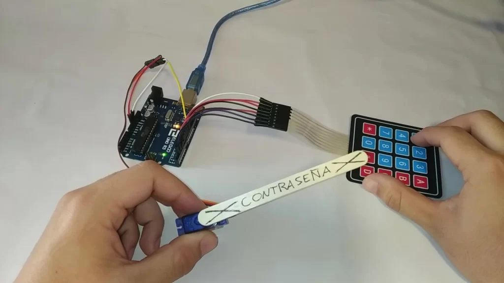13 proyectos fáciles con Arduino para principiantes - RobotUNO